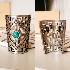 Chloe & Isabel x Jen Atkin Pony Cuff